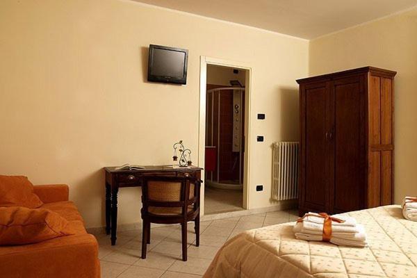 Agriturismo Il Barone Moniga del Garda Esterno foto