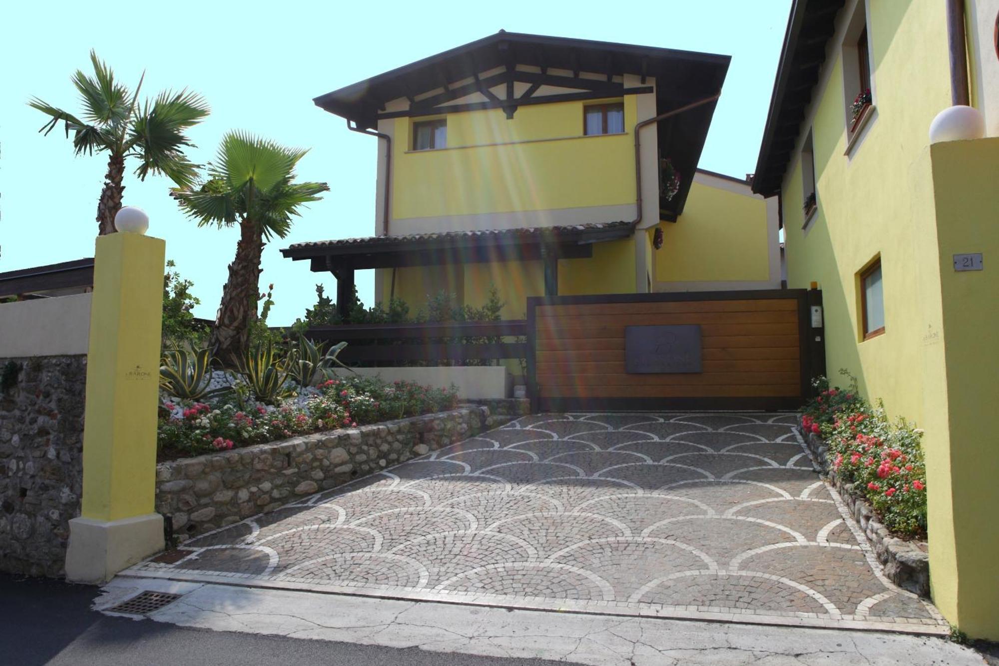 Agriturismo Il Barone Moniga del Garda Esterno foto