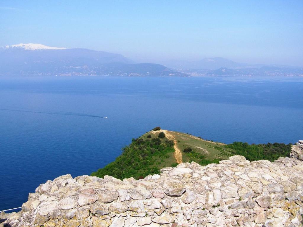 Agriturismo Il Barone Moniga del Garda Esterno foto